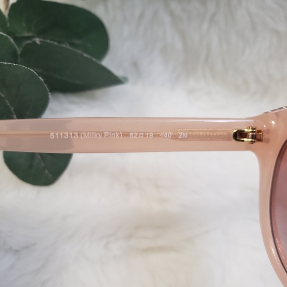 πNEW COACH Sunglasses- Milky Pink NIC - Picture 5 of 9